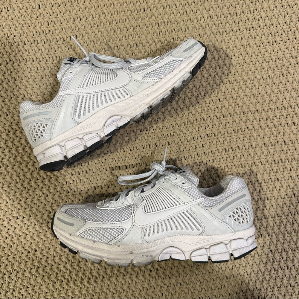 Light Grey Nike Vomero